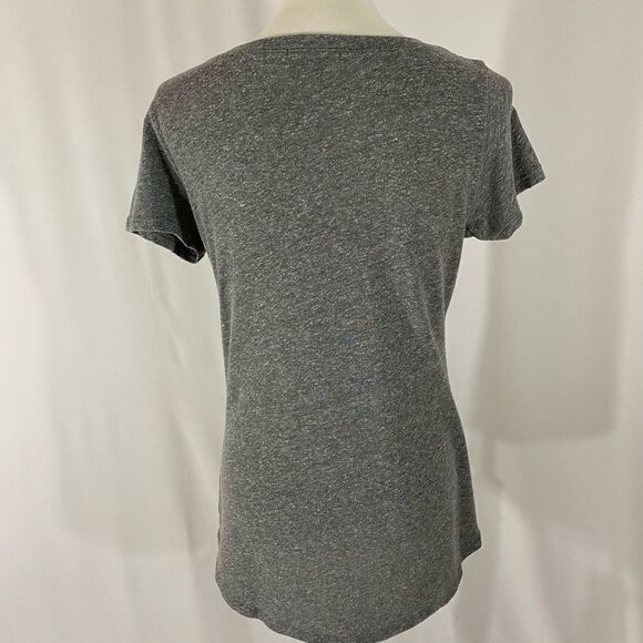 Graphic V Neck Grey Heart T Shirt - Picture 4 of 6